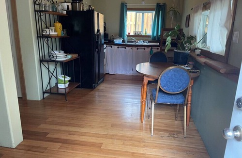 Powell River Apartment | Oceanview cabins, accommodations and the laughing oyster restaurant