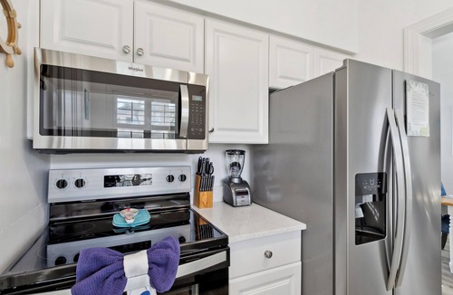 Glenwood Condo | Oceanview Condo w/Garage- Home away from home