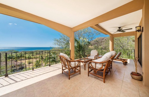 Potrero Apartment | Oceanview Condo With Pool Near Playa Prieta 2BR - Vida de la Paz 4