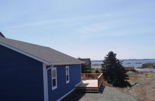 Twillingate House | Oceanview Cottage