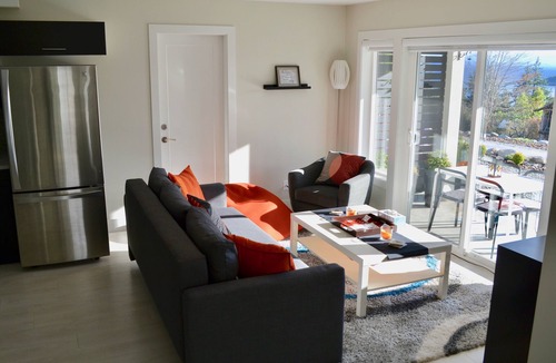 West Sechelt House | Oceanview Escape in West Sechelt | Walk to Beach, Modern & Spacious