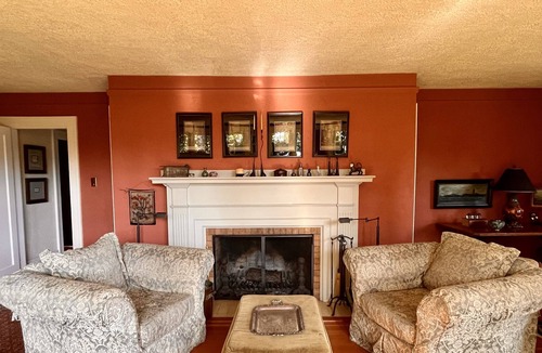Regional District of Nanaimo House | Oceanview home - 2 min walk to the beach!