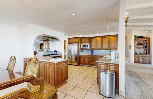 Fort Bragg House | Oceanview Home with Hot Tub & Private Beach Access