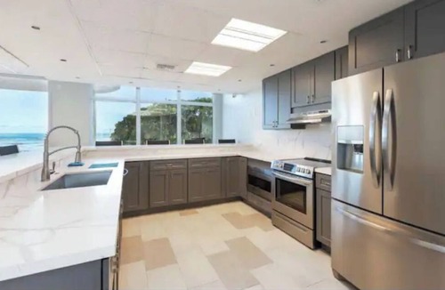 Tavernier Condo | 🌴 Oceanview Islamorada Penthouse 3BR 2 BA Sunrise Views, Pool & Weekly Rentals