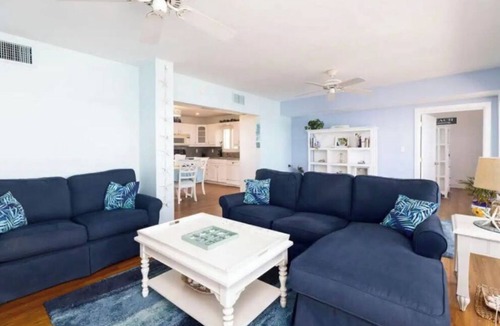 Tavernier Condo | 🌴 Oceanview Islamorada Penthouse 3BR 2 BA Sunrise Views, Pool & Weekly Rentals