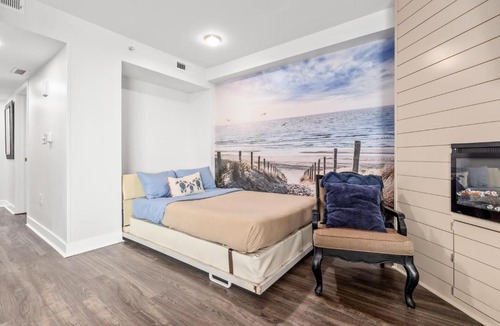 Downtown Myrtle Beach House | Oceanview KING Suite WD Pools Hot Tubs