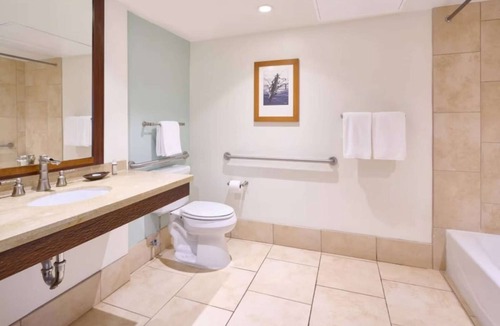 Kaanapali Hotel | Oceanview + Resort Pools, Spa, and Dining