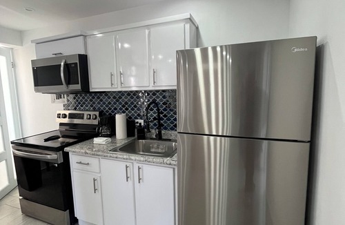Terranova Apartment | Oceanview Rooftop Escape & Pool
