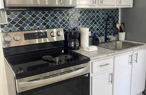 Terranova Apartment | Oceanview Rooftop Escape & Pool