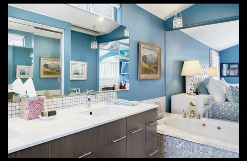 Belmont Shore House | Oceanview three-story townhouse Three bedrooms