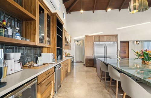 Coco House | Oceanview Villa | Pool, Hot Tub & Breakfast