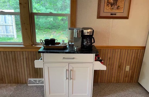 Suring Cabin | Oconto River Cozy Cabin Getaway
