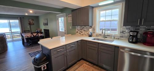 Swanton House | October Moon- Lakefront Pet-Friendly Home with Dock in Deep Creek Lake (Near Wisp Resort)