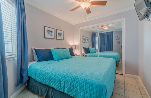 Galveston Apartment | Octopus Gardens Private Boardwalk to the Beach Great Gulf views