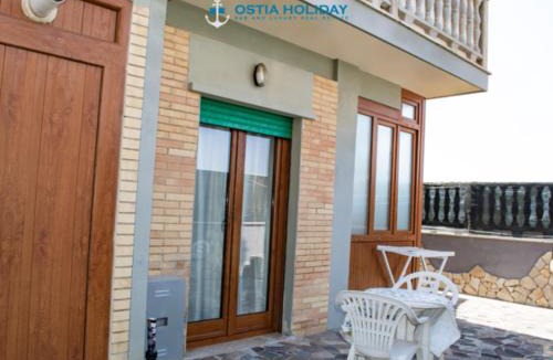 Quartiere XXXIII Lido di Ostia Ponente Apartment | Octopus