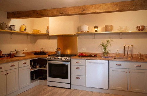 New Paltz House | Ode. Historic Homestead on the Wallkill River
