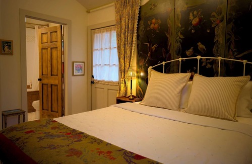 New Paltz House | Ode. Historic Homestead on the Wallkill River