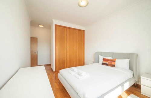 Odivelas Apartment | Odivelas Premium By Hosty