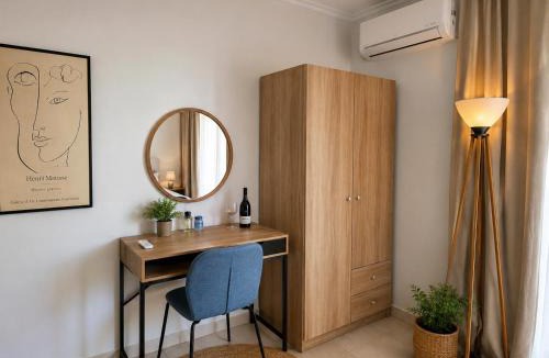 Neoi Epivates Apartment | Odyssey Mare Steps from the Sea