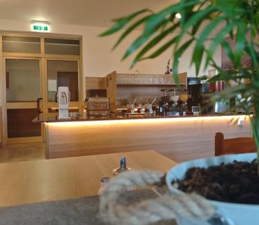 Moellersdorf Hotel | OEKOTEL Traiskirchen