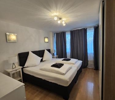 Alt-Moosach Apartment | OEZ 3 Zimmer Wohnung