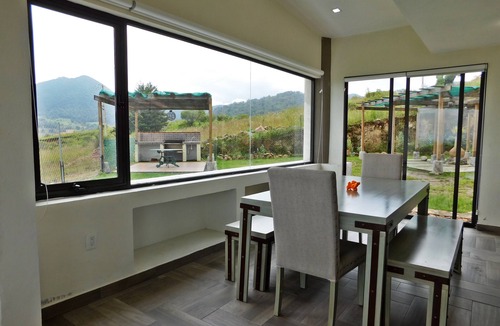 Ixtlahuaca de Rayon House | Off-grid Getaway House, Cozy & Spacious! Excellent view of Ixtlahuaca Valley
