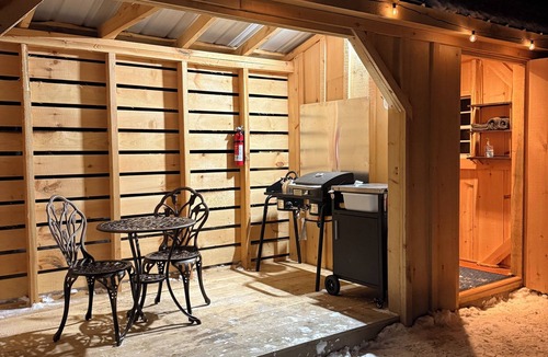 Poultney Cabin | Off-Grid Mongolian Yurt on Vermont Sheep Farm