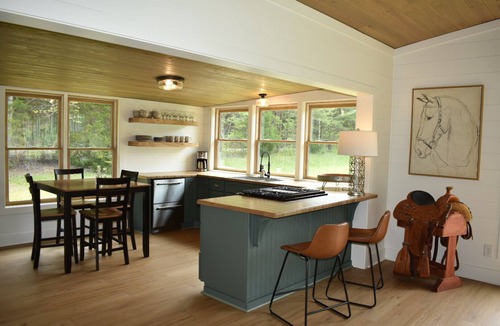 Chickamauga Cabin | Off-Grid Mountain Retreat. Horse-Friendly Near Pocket Falls.
