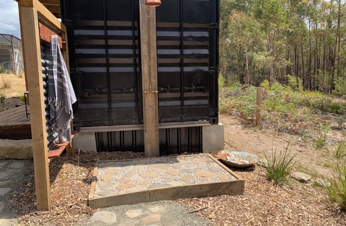 Friendly Beaches Cabin | Off Grid private wildlife nature reserve. 20mins to Wineglass Bay, Freycinet