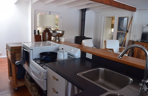Sydney House | Off grid river house at Beauty Point - instant relaxation - boat access only
