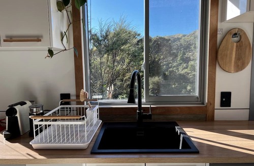 Whangaripo Cabin | Off-Grid Tiny House Ideal to Reconnect with Nature in New Zealand