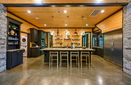 Broken Bow Cabin | Off The Hook|Luxury|Sleeps 21