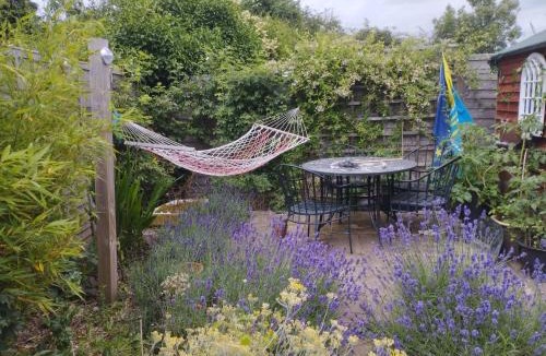 Leamington Spa Apartment | Offa Hideaway