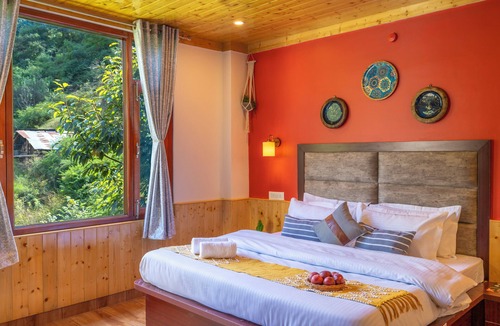 Kullu Bed & Breakfast | Offbeat Pulga by PACK