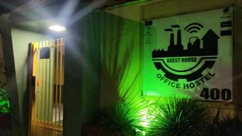 Extrema House | Office Hostel CENTRO Pousada climatizada Quartos privativos emitimos nota fiscal 24 h