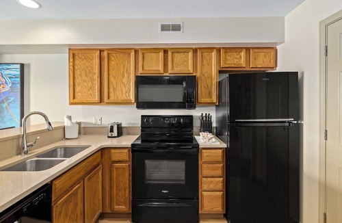 Osage Beach Resort | OFFICIAL LISTING | Worldmark Lake of the Ozarks: 2BR Unit w/WiFi, Pool & More