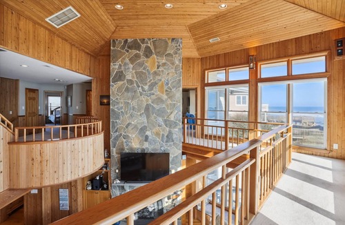 Ocean Hill House | OH-10 "Nirvana" Saturday-Saturday Private Pool! Oceanfront