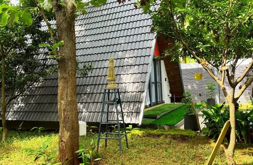 Ramanagara Cottage | Oh-Bali Villa by Travent Mug