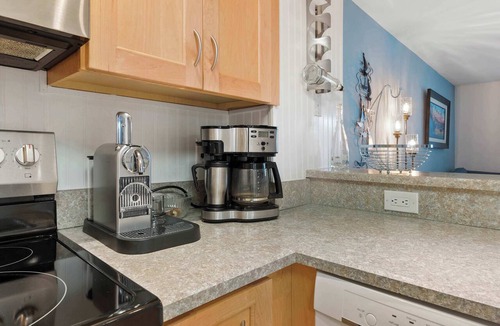 Surfcrest Village Condo | Ohana Bliss l 2 Pools l Walk to Beach