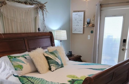 Bacliff House | Ohana House Family Getaway
