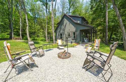 Sugarcreek House | Ohio Amish Country Getaway: Fish, Hike, Boat!