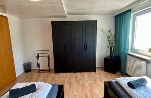 Gaildorf Apartment | OhPardon! GAILDORF - Monteurwohnung im DG, Einzelbetten, Garten