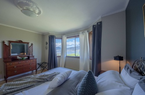 Okanagan-Similkameen Bed & Breakfast | OK Whistle Stop Bed & Breakfast