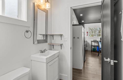BX Apartment | Okangan Sunset Bungalow