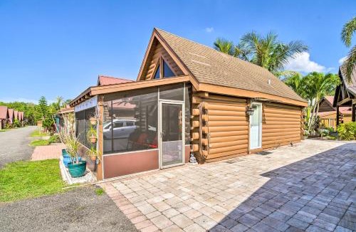 Okeechobee House | Okeechobee Cabin in Waterfront Community w/Dock!