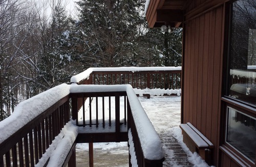 Ludlow Ski Chalet | Okemo Hideaway – Secluded Woodland Chalet 7 minutes to Slopes & Village