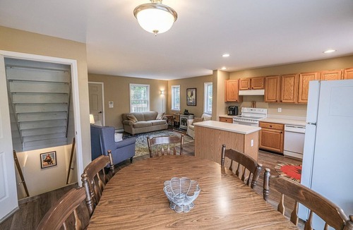 Ludlow House | Okemo mountain house with private hot tub