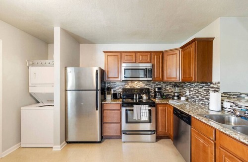 Stillwater Apartment | Oklahoma State University Unit 6 blocks to the stadium