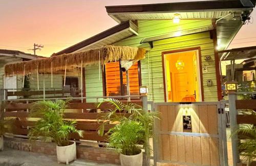 Olango Island Villa | Olango Island - S&E-2 Tiny Guest House Fully Furnished with Hot Shower, Washer, Wi-Fi, Netflix & King-size Bed