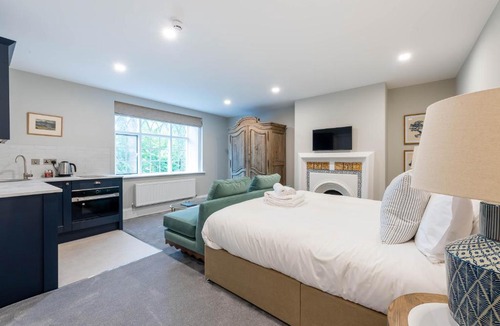 Abingdon Hotel | Old Abbey House